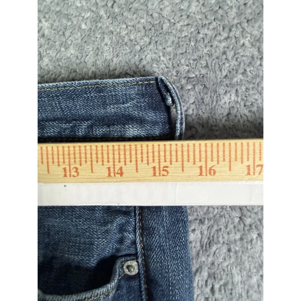 Levis 501 Jeans Men 30x32 Blue Button Fly Straight 100% Cotton Denim Medium Wash